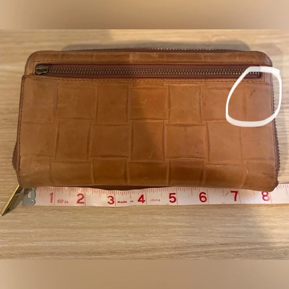 Fossil wallet preloved